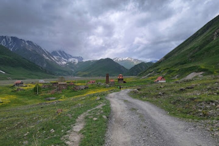 From Kazbegi to Truso Valley Trek with Hotel Transfers