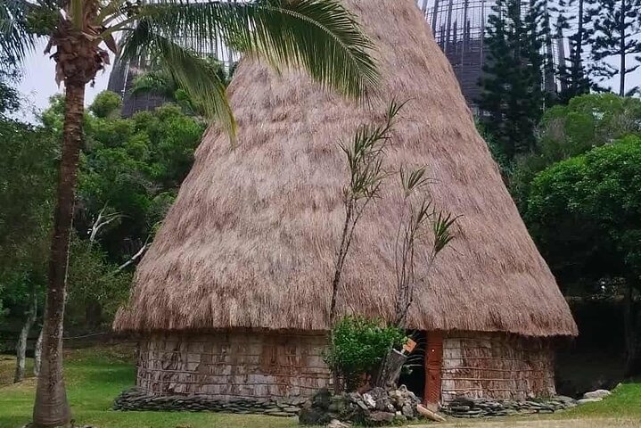 Country Tour 2.5 included Tjibaou Cultural Center & Church -LYVAI