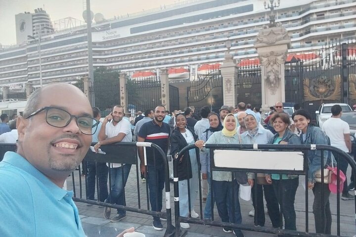 Private Tour to GEM and Pyramids from Portsaid port