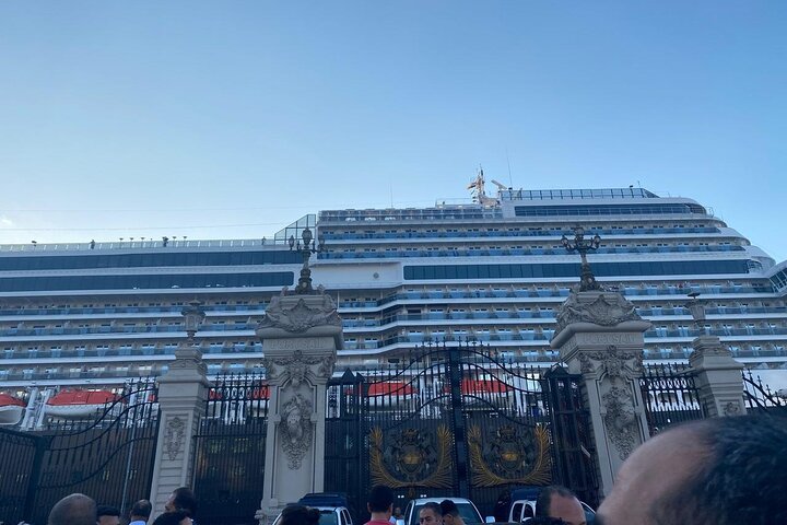 Private Tour to GEM and Pyramids from Portsaid port