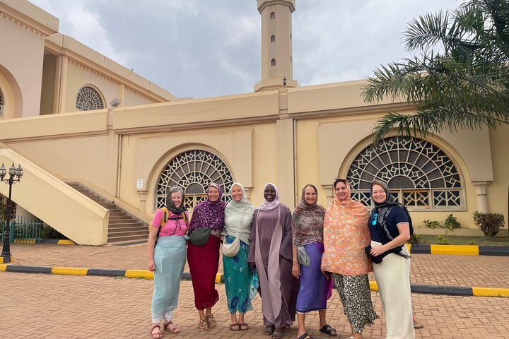 Full-Day Kampala City Highlights Tour, Lunch & private Transfers