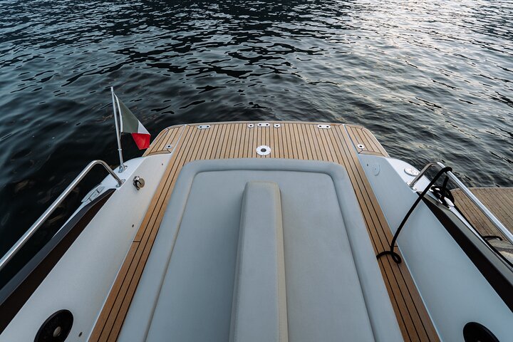 Private Boat Tour on Lake Como