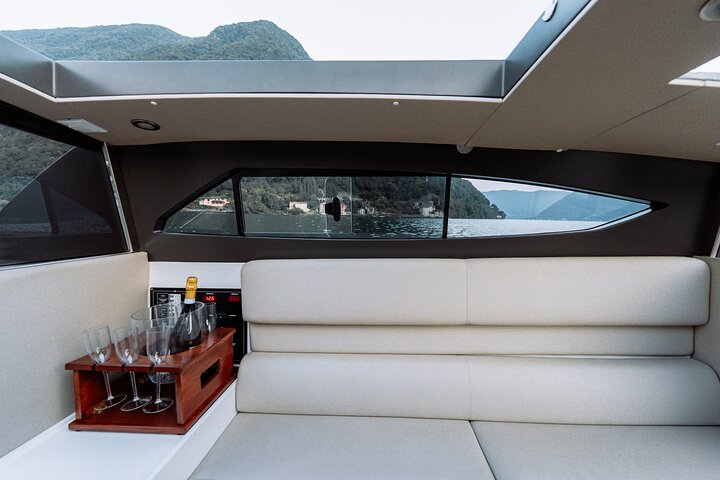 Private Boat Tour on Lake Como