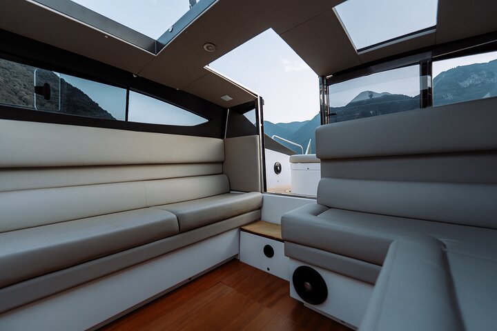 Private Boat Tour on Lake Como