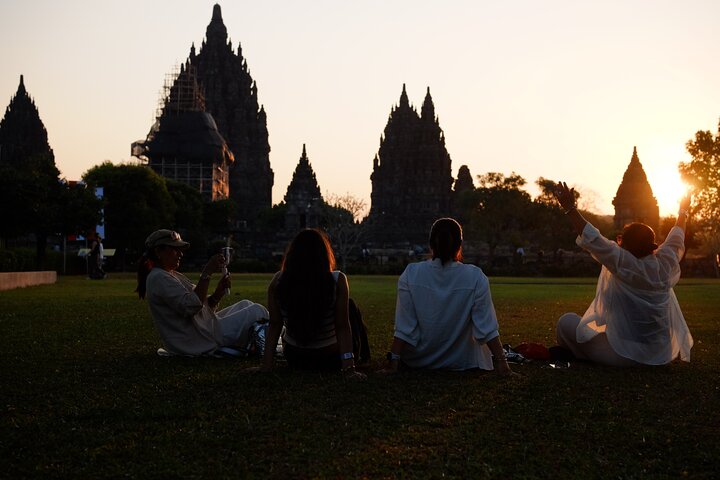 Borobudur Full Climb Up And Prambanan ALL INCLUSIVE PRIVATE Tour