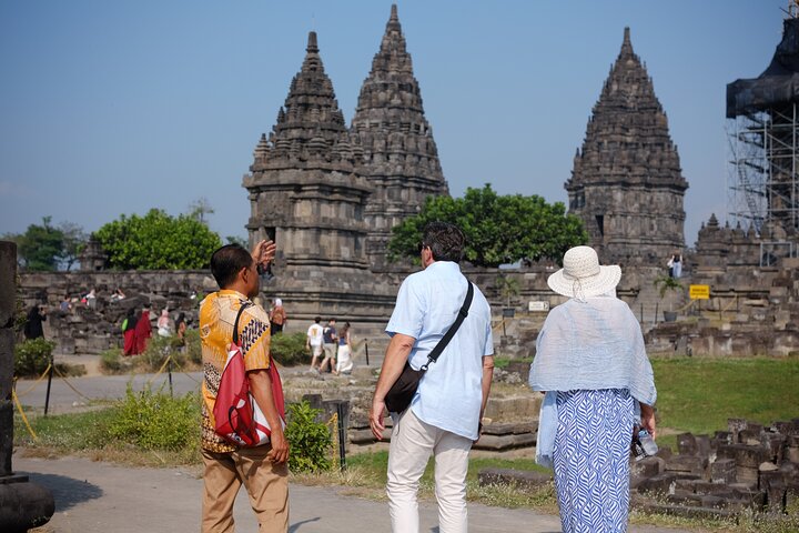 Borobudur Full Climb Up And Prambanan ALL INCLUSIVE PRIVATE Tour