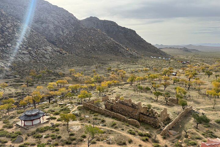 Kharkhorum & Elsen Tasarkhai: Cultural and Sand Dunes Adventure