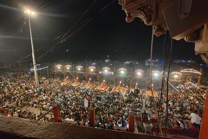 3-Hour Varanasi Tour: Ganga Aarti, Boat Ride & Manikarnika