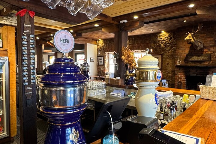 Adelaide Gems in a Day: Hahndorf, Glenelg Beach, City Tour 6.5hrs
