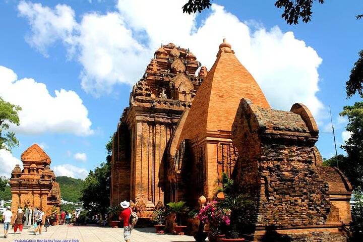 Nha Trang: Half Day City Tour