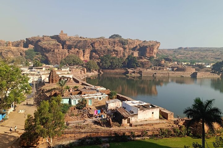 Hire a Guide to visit Badami/Aihole/Pattadakal with own transport