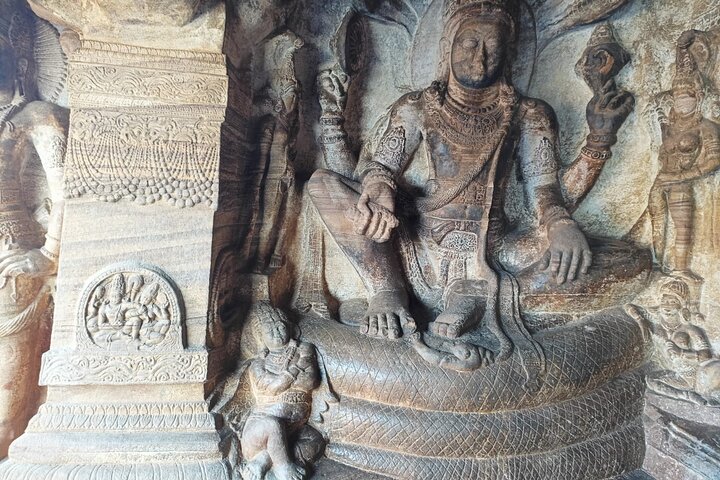 Hire a Guide to visit Badami/Aihole/Pattadakal with own transport