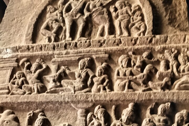 Hire a Guide to visit Badami/Aihole/Pattadakal with own transport