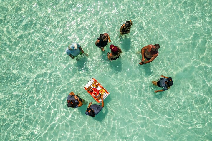 LUXURY Catamaran Bora Bora : Sailing, Snorkeling & Floating Bar