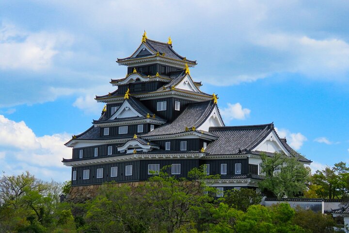 Okayama Castle & Bizen Pottery Tour
