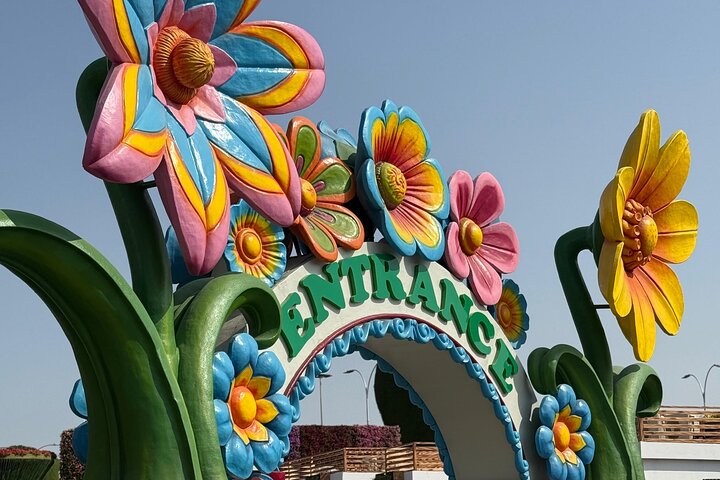 Miracle Garden Global Village with Transportation from Fujairah