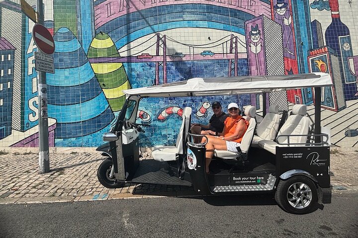True 4Hour Private Tuk Tuk Tour: Discover Lisbon with a Local!