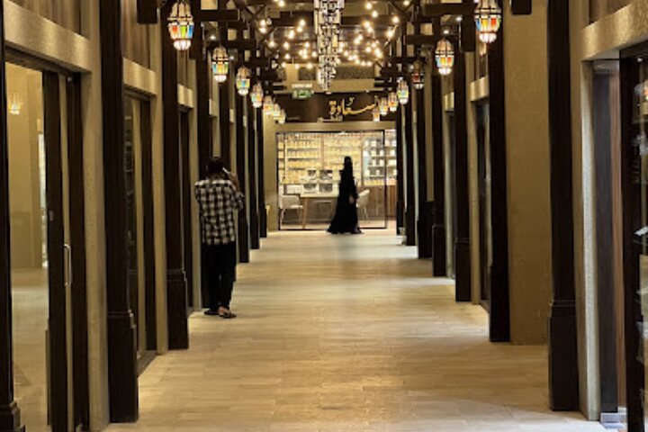 Salalah City tour By night - Mosque , Souk , Mall & Coconut souk