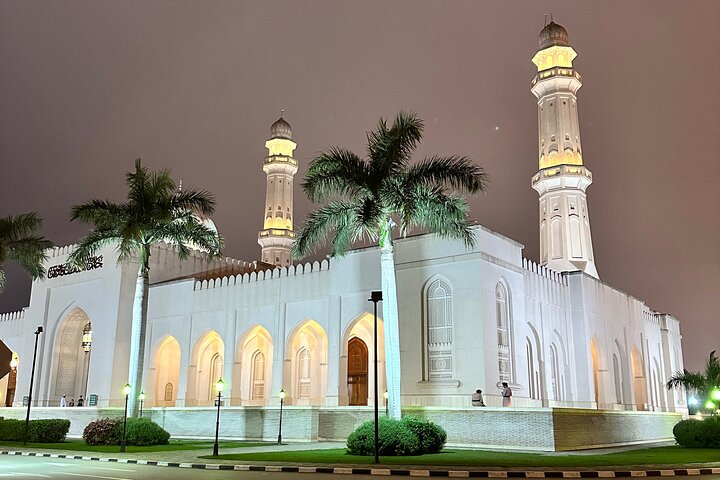 Salalah City tour By night - Mosque , Souk , Mall & Coconut souk