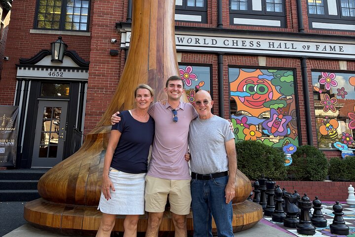 A Taste of Two Cities: St. Louis Food + History Walking Tour