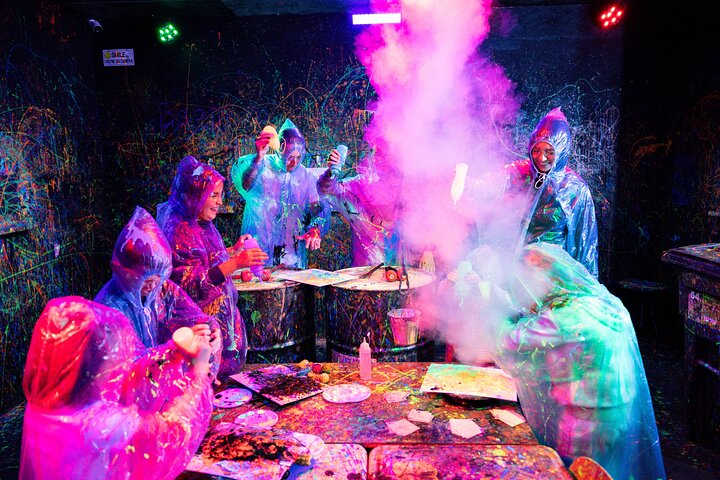Incredible Neon Paint, Backlight, Splatter Room Experience