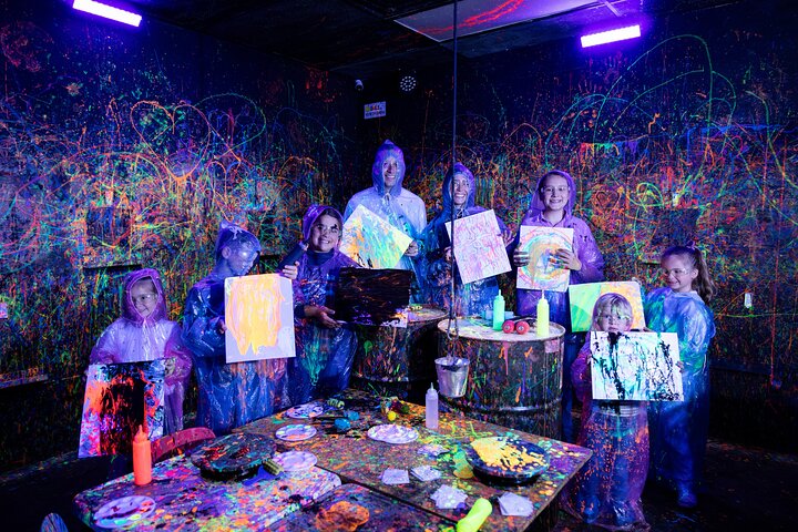 Incredible Neon Paint, Backlight, Splatter Room Experience