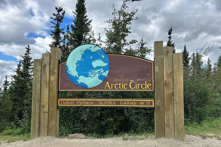 Arctic Circle Day Tour