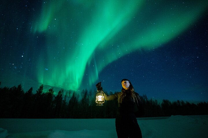 Rovaniemi:%100 Guaranteed Northern Lights Hunting
