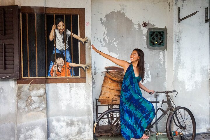 Penang Half-day City Tour with Trishaw Ride & Upside Down Museum