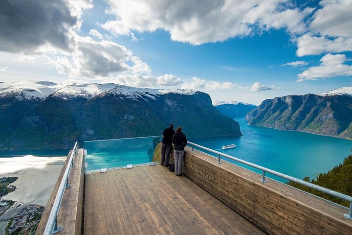 Flam Railway, Nærøyfjorden Cruise and Stegastein Viewpoint