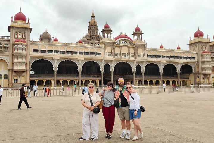 Bengaluru To Mysuru Day Tour With Lunch & Entrance Ticket