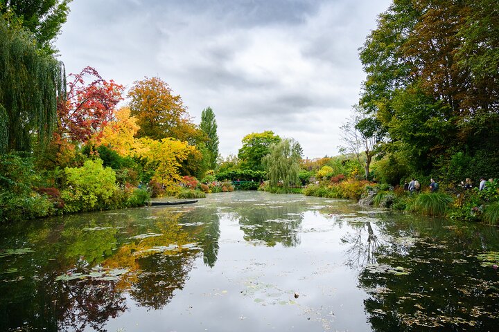 Monet’s House & Gardens Giverny Small Group Tour from Paris