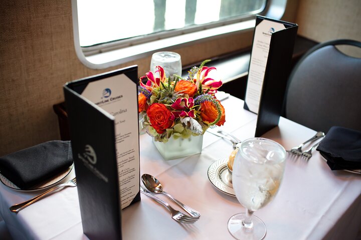 Charleston Harbor Luxury Dinner Cruise with Live Music
