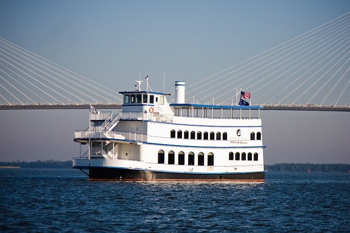 Charleston Harbor Luxury Dinner Cruise with Live Music