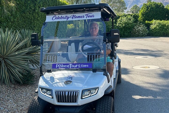 Explore Palm Springs Celebrity Homes in Style
