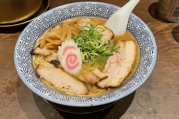 Wakayama: Ramen Lovers’ Crawl — Two Bowls, One Night