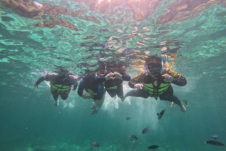 Koh Lipe 4 Islands Snorkeling and Sunset by Longtail Boat
