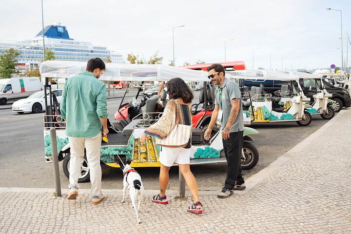 Private Lisbon Sightseeing Tuk-Tuk Tour: Alfama, Belém & More