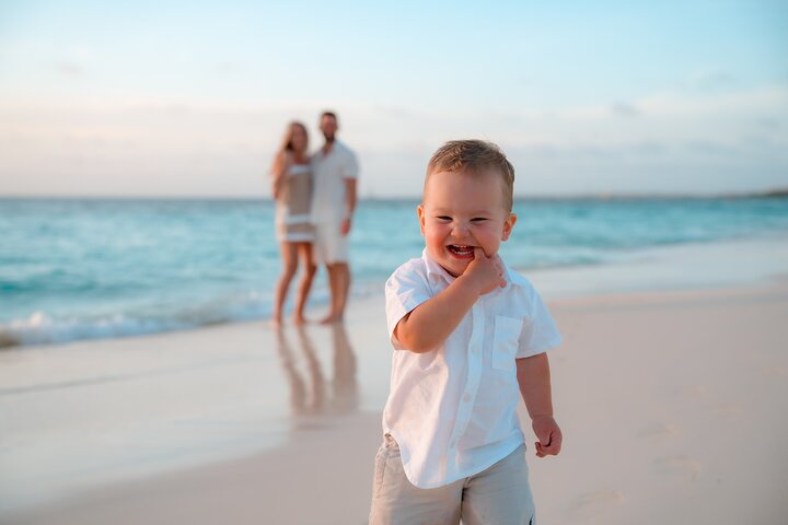 Private Vacation Photoshoot with Photographer Georgetown Bahamas