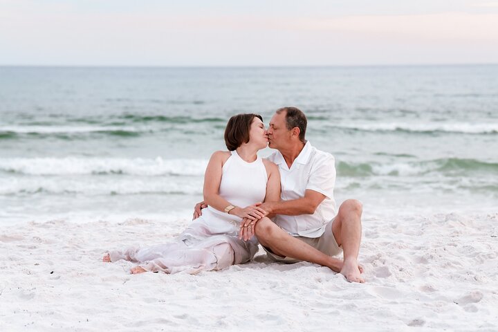 Private Vacation Photoshoot with Photographer in Tybee Island