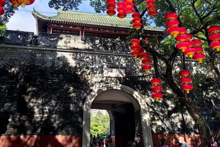 Guangzhou Private Tour of Canton Tower and Pearl River Cruise