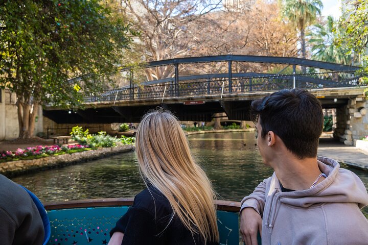 San Antonio Riverwalk Tour with Cruise