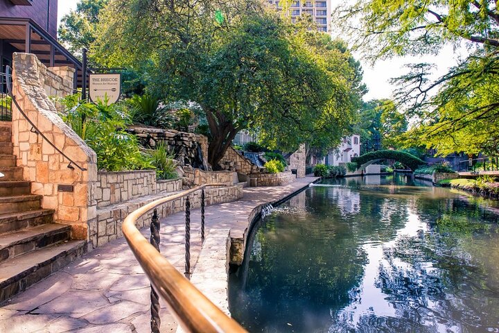 San Antonio Riverwalk Tour with Cruise