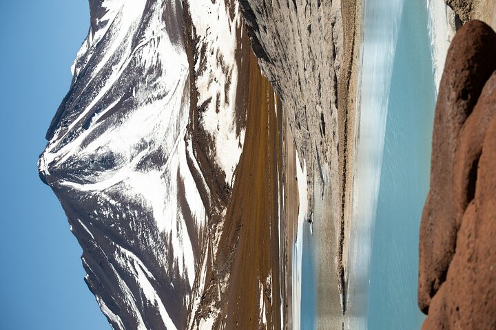 Full Day Tour to Piedras Rojas, Altiplanic Lagoons and Chaxa