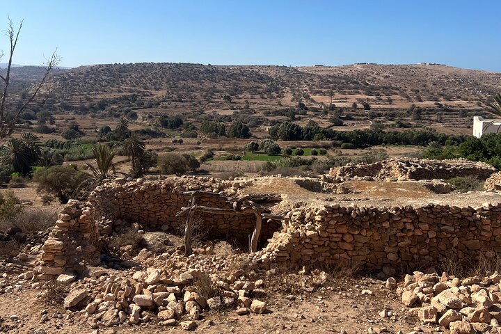 Essaouira Waterfall Hike & Coastal Walk with Tagine, Fishing