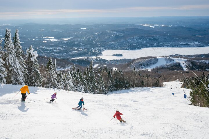 Private Transfer To Montreal YUL Airport From Mont-Tremblant