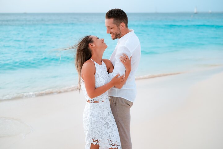 Private Vacation Photoshoot with Photographer in Virginia Beach