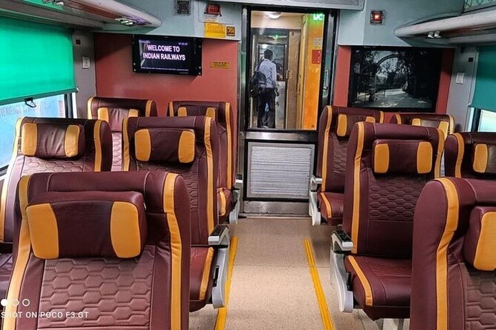 Same Day Taj Mahal Tour by Gatimaan Express Train