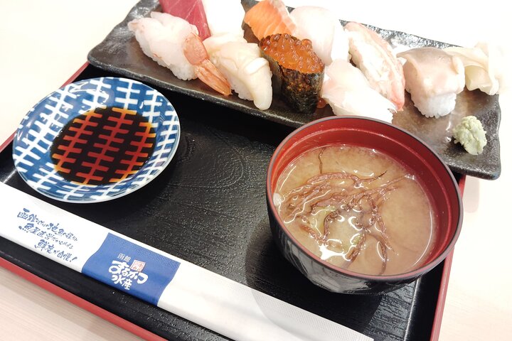 Wakayama: Explore Japan’s Seafood Culture at Kuroshio Market