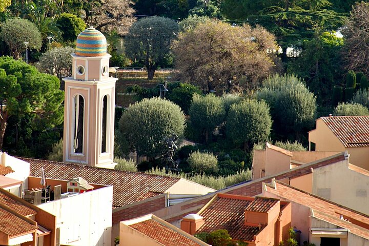 Monaco Like a Local: Private VIP Walking Tour F1, Casino & Palace